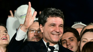 Nachwahlbefragungen: Pro-europ&auml;ischer Kandidat liegt bei Pr&auml;sidentenwahl in Rum&auml;nien vorn