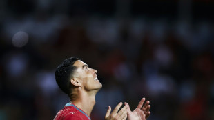 Portugal vence a Nig&eacute;ria (2-1) em amistoso antes da Copa; CR7 passa em branco
