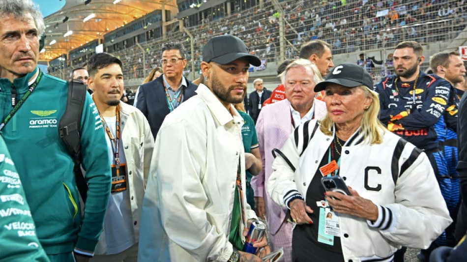 Neymar segue lesionado e n&atilde;o iniciar&aacute; temporada pelo Al-Hilal