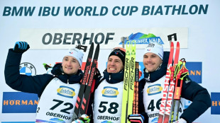 Biathlon: triplé français dans le sprint d'Oberhof dominé par Fillon Maillet