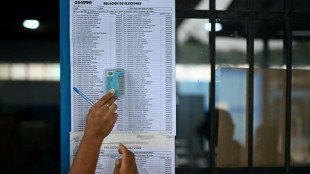 Pr&eacute;sidentielle au P&eacute;rou: la droite en t&ecirc;te dans un scrutin prolong&eacute; apr&egrave;s des d&eacute;faillances