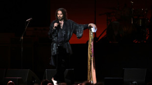 Una mujer acusa al actor brit&aacute;nico Russell Brand de exhibicionismo