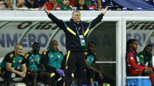 O dentista island&ecirc;s que enfrenta a maldi&ccedil;&atilde;o jamaicana na Copa Am&eacute;rica