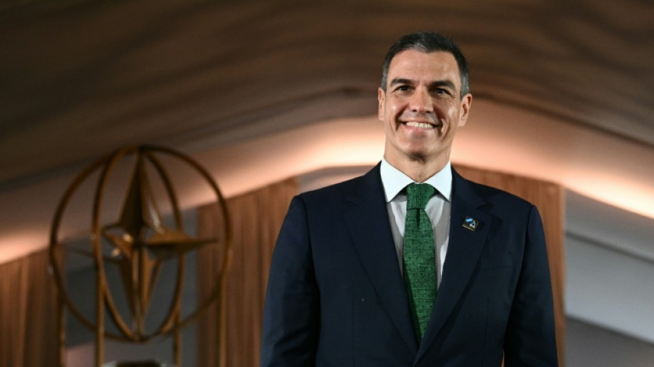 Pedro S&aacute;nchez se dice dispuesto a declarar en la causa contra su mujer, pero por escrito