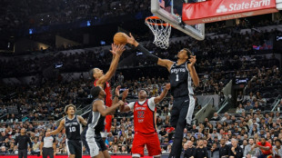 Fox shines in season debut as Spurs down Pelicans, Hawks humble Lakers