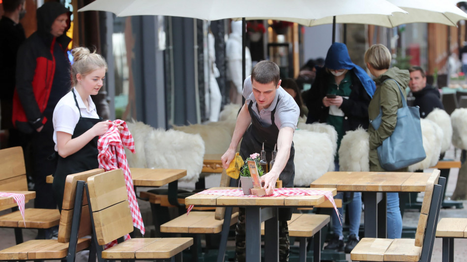 Al via indici contro il lavoro sommerso in alimentare e ricettivo