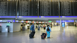 Verbraucherschützer hoffen in Kampf gegen Abschwächung von Fluggastrechten auf EU-Parlament
