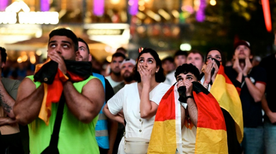 Frust &uuml;ber deutsches WM-Aus: Fan zerst&ouml;rt Fernseher vor Bar in Bremerhaven