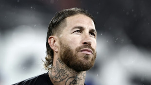 Sevilla anuncia sa&iacute;da de Sergio Ramos
