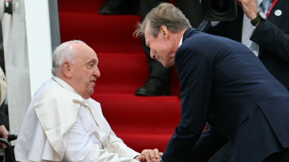 El papa visita Luxemburgo para hablar "al coraz&oacute;n de Europa"