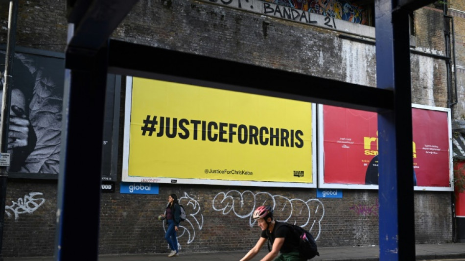 Un polic&iacute;a londinense, inculpado por el asesinato de un joven negro