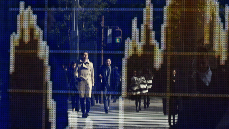 Prezzi del petrolio in salita del 4% in Asia