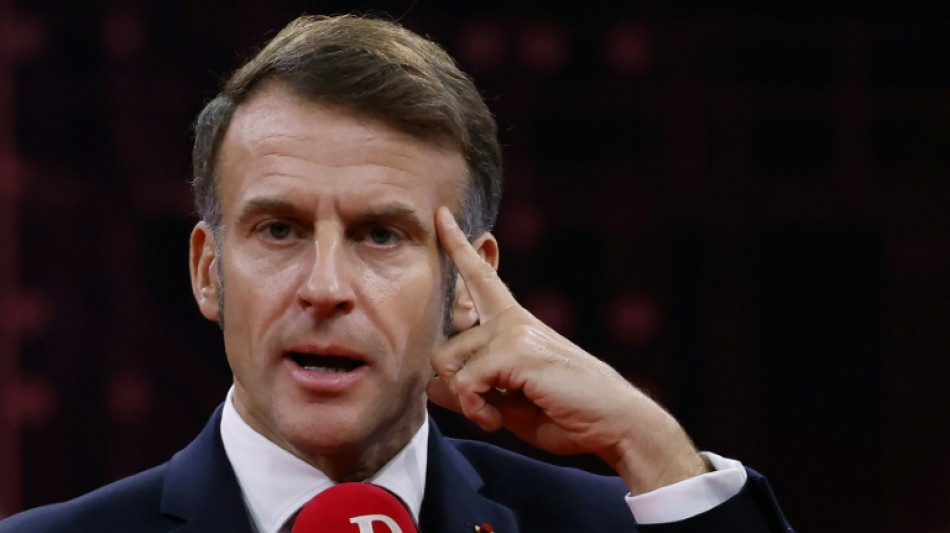 Emmanuel Macron vient à Toulouse "sonner le tocsin" sur les réseaux sociaux