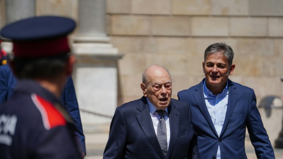Espagne: d&eacute;but du proc&egrave;s pour corruption de l'ex-homme fort de la Catalogne Jordi Pujol