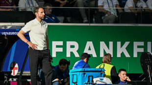 Inglaterra enfrenta Eslov&ecirc;nia com tr&ecirc;s objetivos em mente