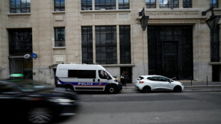 Attentat d&eacute;jou&eacute; &agrave; Paris devant la Bank of America
