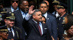 Jefe de la polic&iacute;a de Nueva York renuncia en medio de investigaci&oacute;n por corrupci&oacute;n