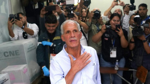 Right-wing rivals for Honduras presidency in 'technical tie'