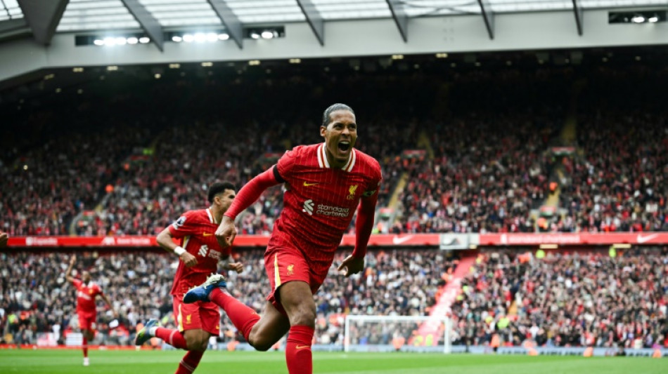 Angleterre: Liverpool et Newcastle répondent présents, Chelsea en crise