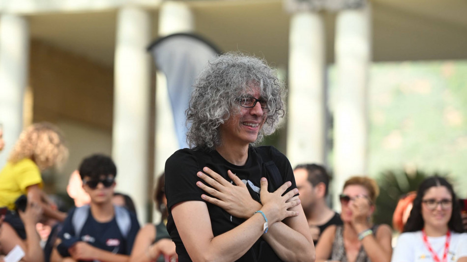 Giffoni abbraccia Allevi, 'la sofferenza &egrave; la nuvola, ma io sono il cielo'