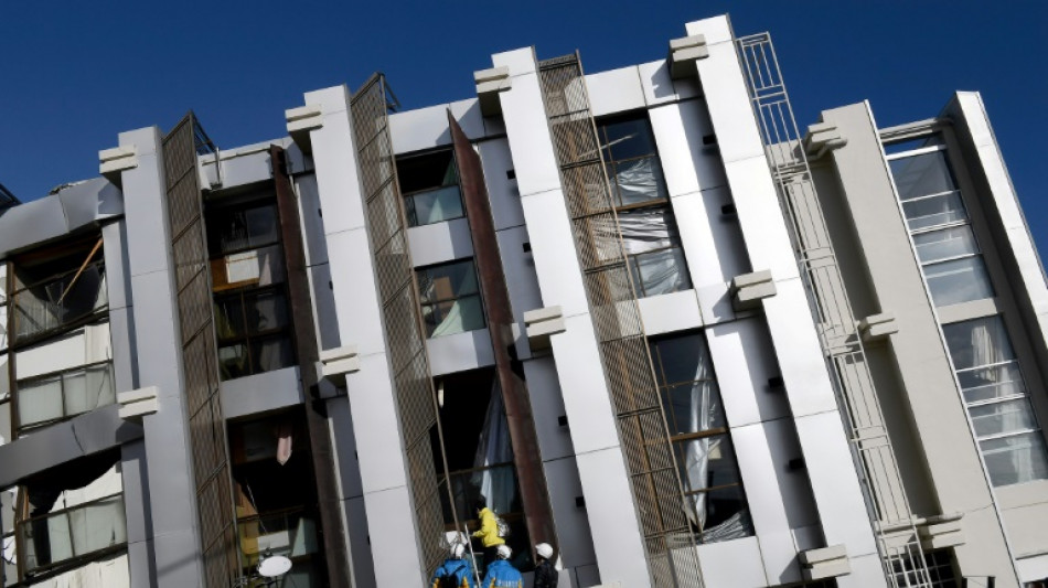 Las v&iacute;ctimas del terremoto en Jap&oacute;n ascienden a 110 muertos y 210 desaparecidos