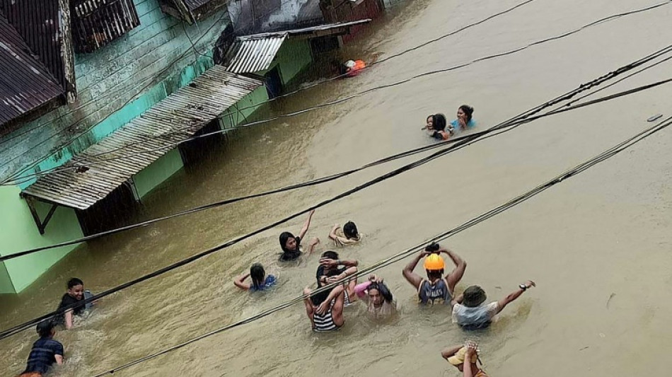 Sube a 27 el n&uacute;mero de muertos por inundaciones en Filipinas