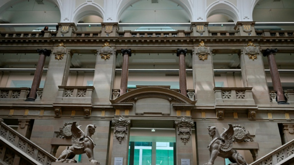 Au proc&egrave;s de l'ost&eacute;opathe jug&eacute; pour viols, ses patientes racontent sid&eacute;ration et culpabilit&eacute;