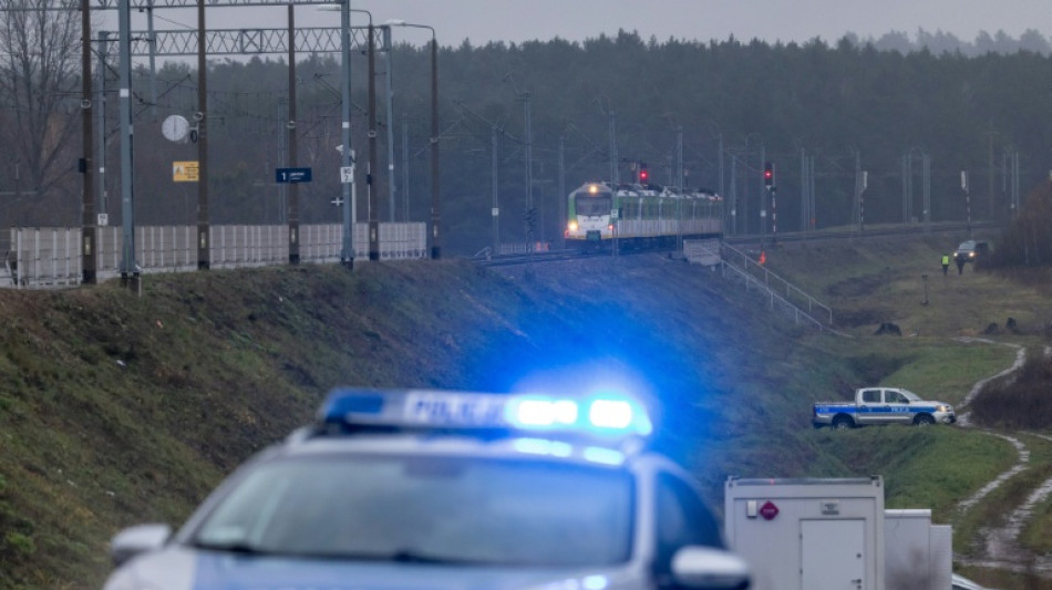 Varsovie d&eacute;nonce le "sabotage" d'une voie ferr&eacute;e menant vers l'Ukraine