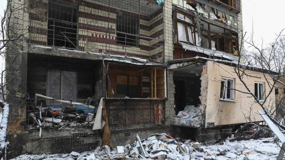 Kiev, nella notte bersagliati da 300 droni e oltre 20 missili russi