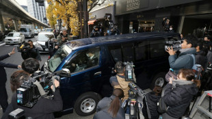 Fiscales japoneses allanan la sede del partido oficialista por un esc&aacute;ndalo de financiaci&oacute;n