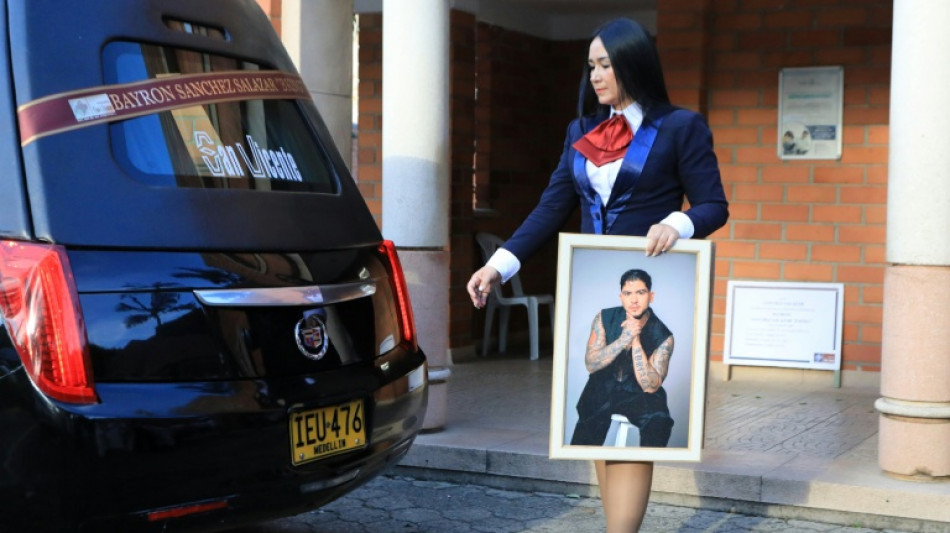 Autoridades prendem 16 suspeitos do assassinato de dois músicos colombianos no México