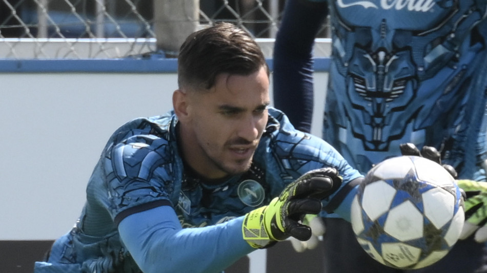 Napoli: Meret si infortuna ad una spalla in allenamento