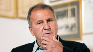 El brasile&ntilde;o Zico, v&iacute;ctima de un robo en Par&iacute;s