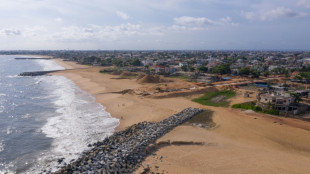 La trabajosa lucha de Ben&iacute;n contra la erosi&oacute;n costera