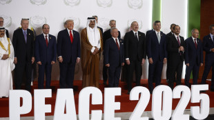 Trump firma l'accordo di pace per Gaza