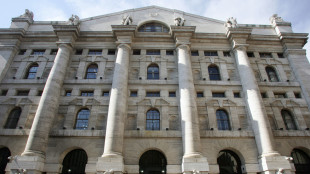 Borsa: Milano chiude in rialzo, Ftse Mib +1,6%