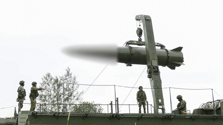 Artificieri neutralizzano a Kiev la testata di un missile Iskander