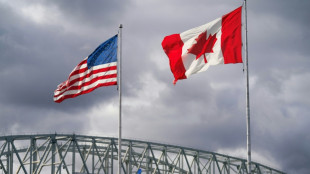 Trump suspend pour trois jours l'entr&eacute;e en vigueur de nouveaux droits de douane pour le Canada