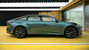 Toyota bZ7: Lujo el&eacute;ctrico en China